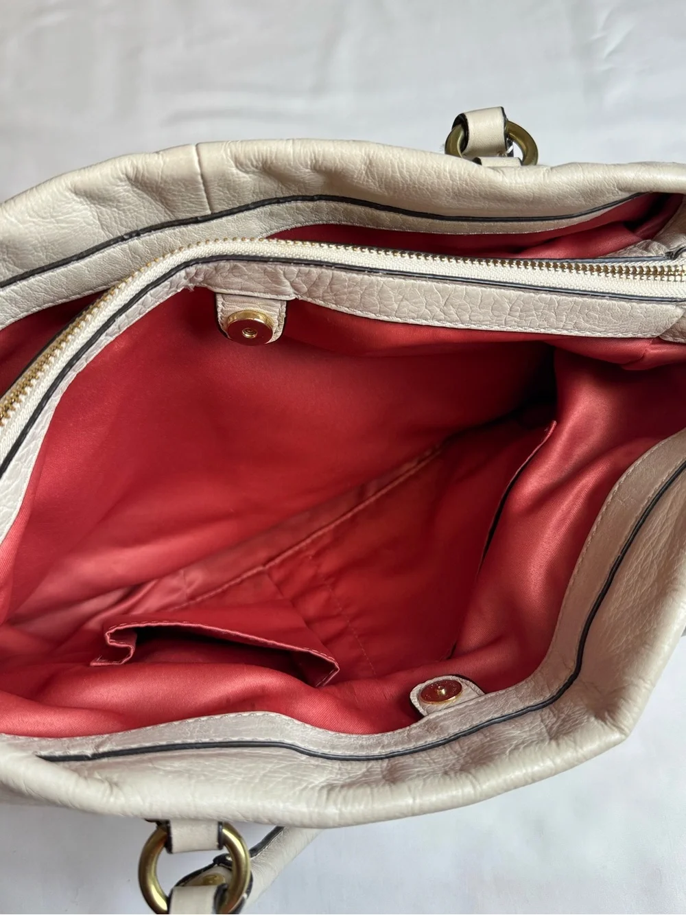 Authentic Coach Madison Flap Carryall – Style 18621